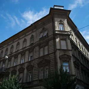 barcsay-apartment.inbudapesthotels.com/